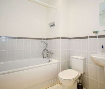 A well located two bedroom, two bathroom apartment with parking, si... - Photo 4