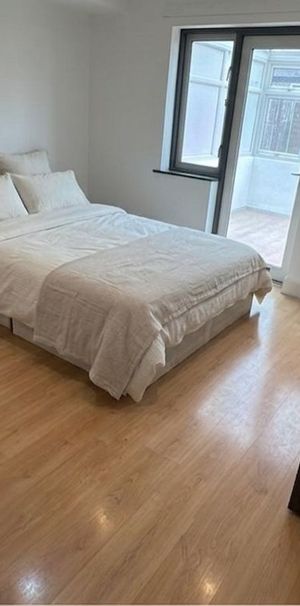 Room in a Shared Flat, North Circular Road, NW2 - Photo 1