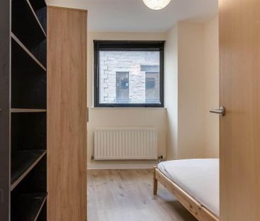 16 Queens Square, 17 Queens Square, Belfast, BT1 3FF - Photo 4