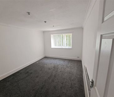 4 Bedroom House To Rent - Photo 2