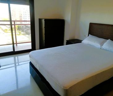 2 room luxury Flat for rent in Valencia - Photo 3