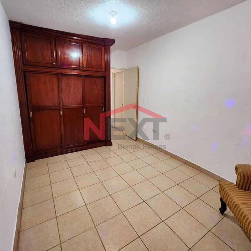CASA EN RENTA EN COL. LAS LOMAS - Foto 1