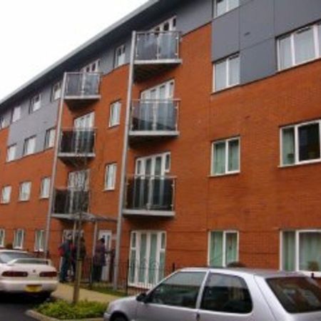 Caister Hall Apartment 35 - Photo 3