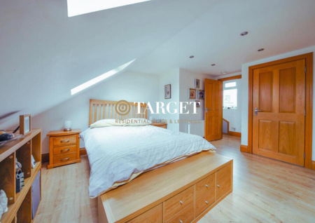 3 bedroom end of terrace house to rent - Photo 4