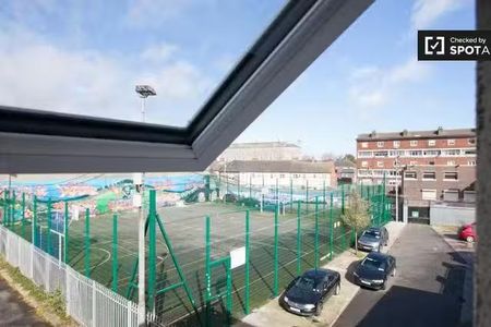 2-bedroom apartment for rent in East Wall, Dublin - Photo 3