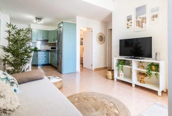 ALQUILER TEMPORAL EN LOS CRISTIANOS. DISPONIBLE ÚNICAMENTE LOS MESES DE MARZO A SEPTIEMBRE – 0067-03995