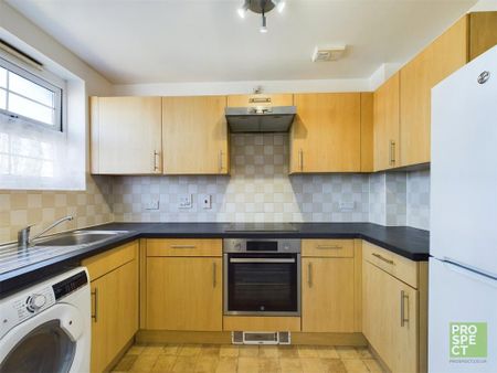 2 bedroom apartment to rent - Photo 4