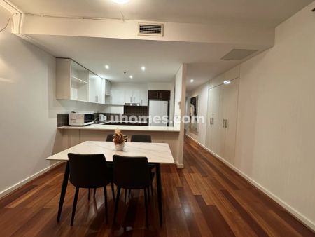 2 bed 2 bath - Photo 4