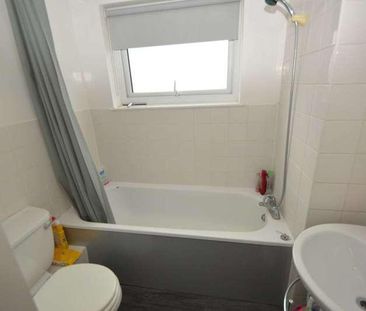 Weybridge, KT13 - Photo 5