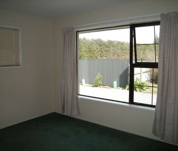 Springs Road Delight - Three room office for an extra price - Photo 5