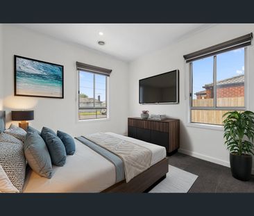24 Pettitt Crescent, Norlane, Vic 3214 - Photo 6
