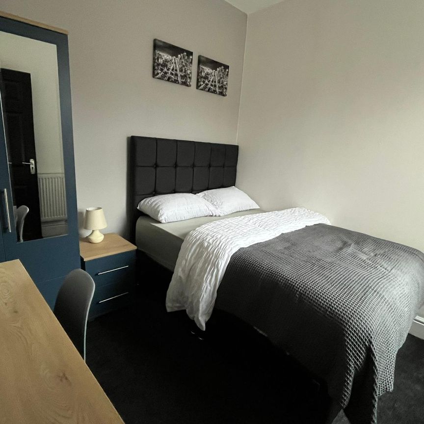 Baltic Street, Salford - Photo 1
