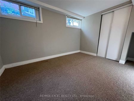 Detached Home For Lease | E8112032 - Photo 2