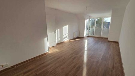 Location Appartement 2 pièces 49m² ORLEANS 45000 - Photo 2