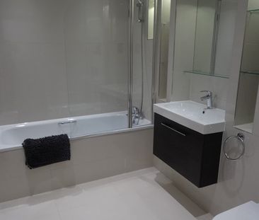 2 Bed Flat, Alpha Court, HA1 - Photo 4