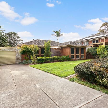 "An easy-care rental in a great location." - Photo 4