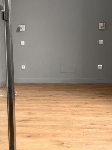 Luxury Semidetached House for rent in Madrid, Spain - Photo 4