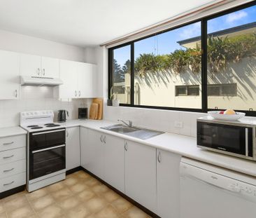 2/96 Ocean Street, Narrabeen NSW 2101 - Apartment For Rent | Domain - Photo 3