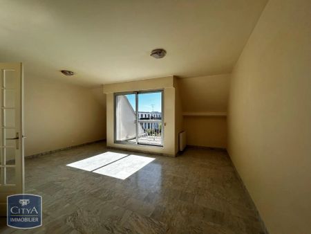 Appartement à louer 2 pièces 62.2m² - Photo 3