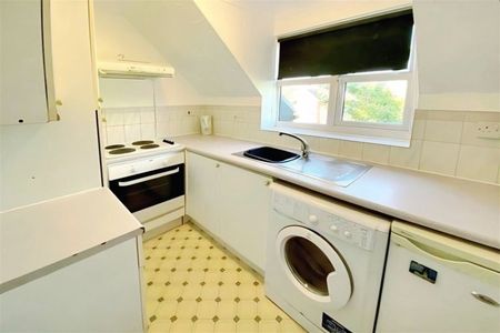 Westmarch Court, SO17 - Photo 4