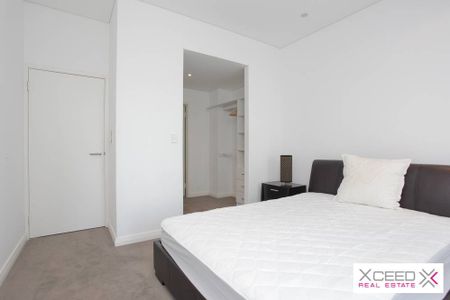 Contemporary Living in the Heart of Perth - Photo 4