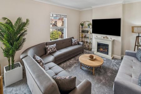 1 Bed Flat, Bonfield Road, SE13 - Photo 3