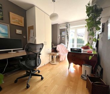 5.5-room semi-detached villa with terrace and garden - Photo 2