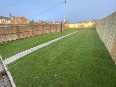 2 bedroom terraced house to rent - Photo 5