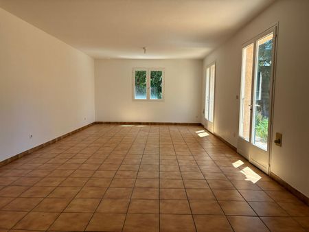 Location Maison 6 pièces 156m² VALENCE 26000 - Photo 2