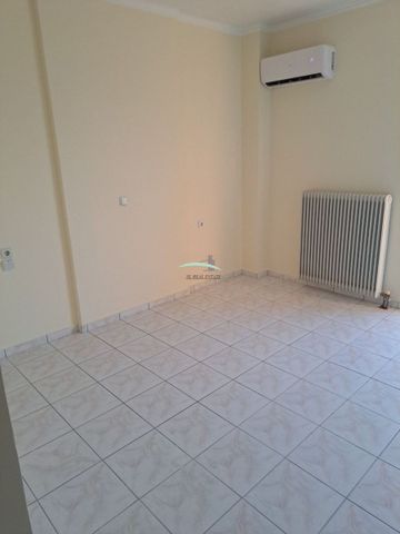 Studio/Γκαρσονιέρα για ενοικίαση Ταραμπούρα (Πάτρα) - Photo 3