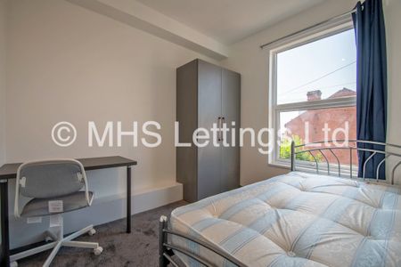 Room 4, 14 Royal Park Grove, Leeds, LS6 1HQ - Photo 5