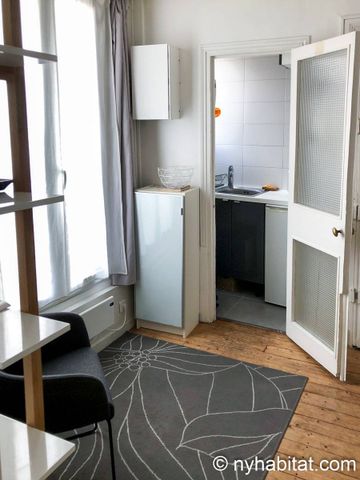 Logement à Paris, Location meublée - Photo 3