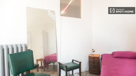 Via Alessandro Cialdi, Rome, Lazio 00154 - Photo 3