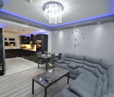 6 bedroom house to rent - Photo 2