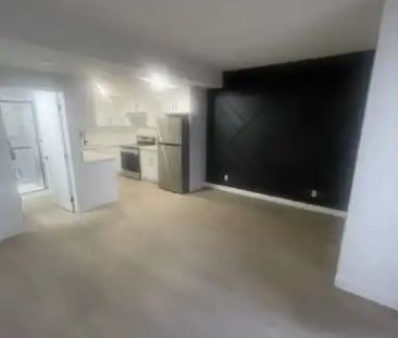 Newly Built Exquisite 2- bedroom Basement in Lake Community, Mahoga... - Photo 1