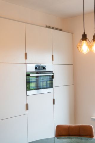 Gerenoveerd duplexappartement met ruim terras in Zwijnaarde - Photo 3