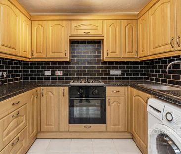 2 bedroom flat to rent - Photo 6