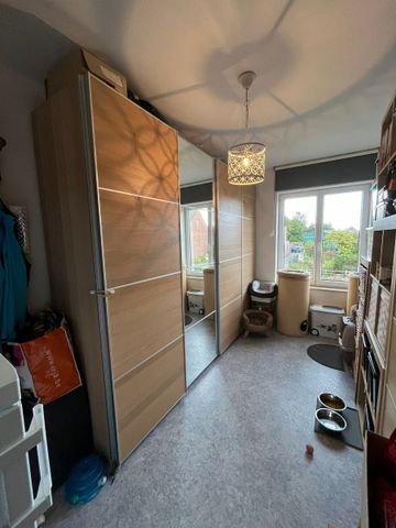 Twee slaapkamer appartement met ruim terras en garage - Foto 4