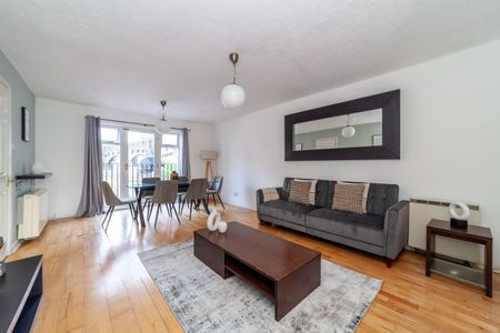 2 Bed Flat, Castlehaven Road, NW1 - Photo 3