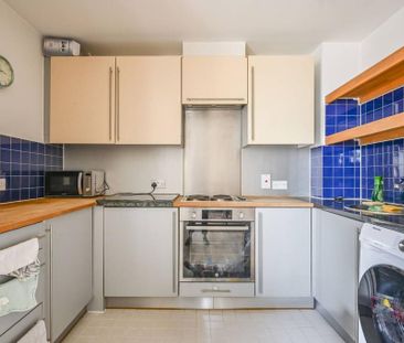 1 bedroom flat to rent - Photo 6