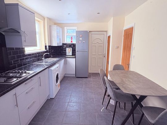 3 bedroom house to rent - Photo 1