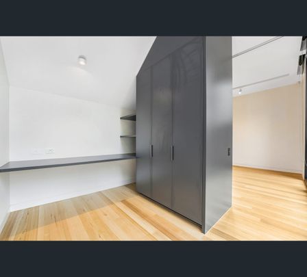 1/92 Brougham Street, Kew, Vic 3101 - Photo 1