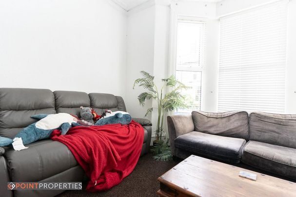 6 bedroom terraced house to rent - Photo 1