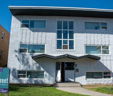 1711 10 St SW, Calgary - Photo 3