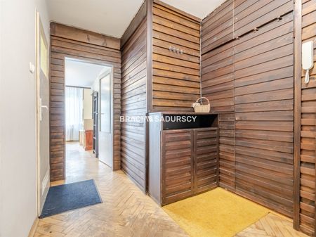 Jasne mieszkanie 2-pokojowe z osobną kuchnią - Zdjęcie 4