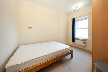 2 Bed Flat, Charing Cross Road, WC2H - Photo 4
