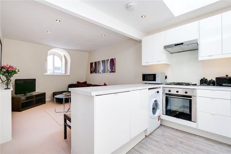 Hogarth Road, Earls Court, SW5 - Photo 2