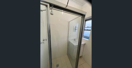 Beautifully Presented 3-Bedroom Home - Photo 3