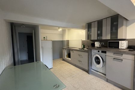 CUERS - Centre -ville- Appartement T2 de 37 m² - vue dégagée - Photo 2