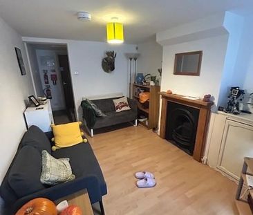 4 bedroom terraced house to rent - Photo 5